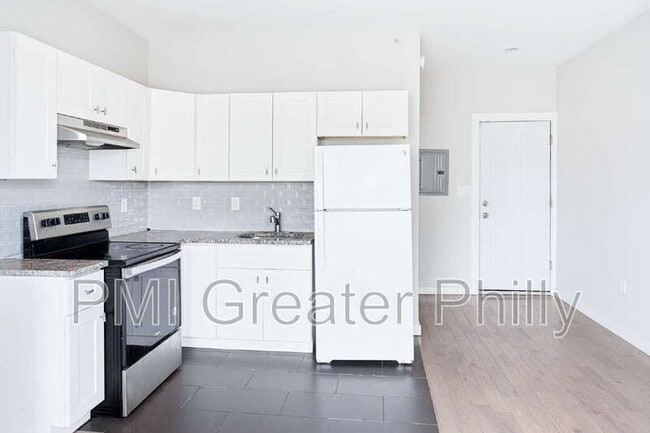 Building Photo - 332 N 62nd St