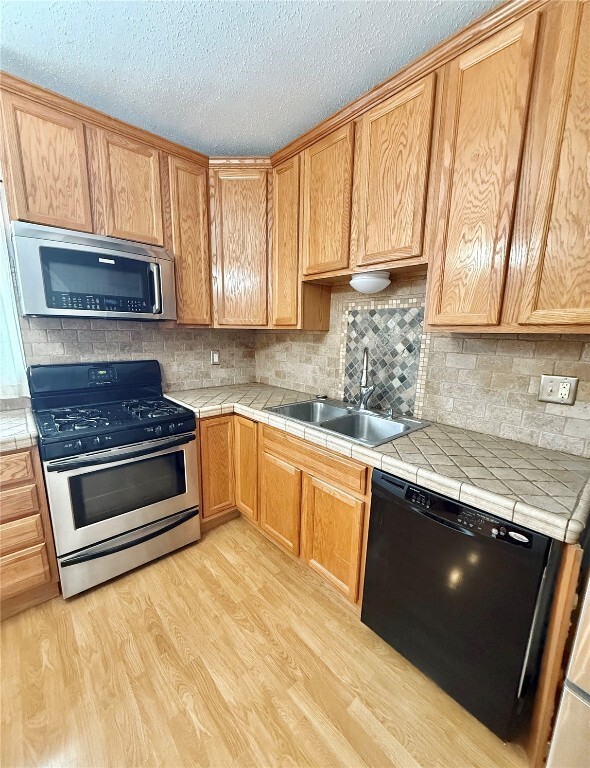 Building Photo - 4210 Jessie St