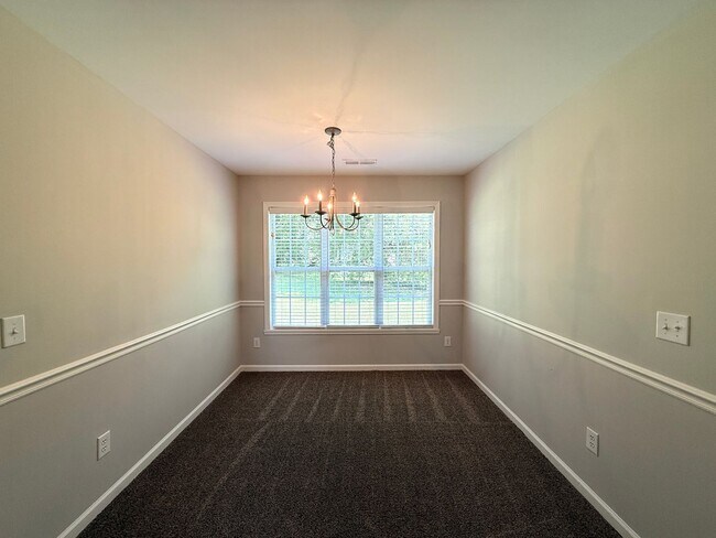 Building Photo - 5813 Huckleberry Ct