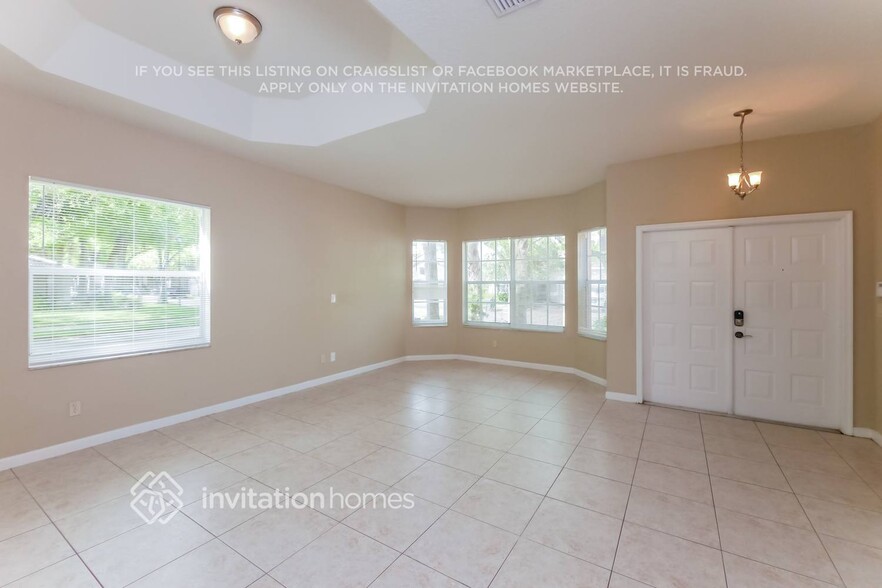 Building Photo - 5804 NW 49th Ln
