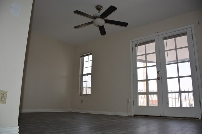 Building Photo - 1111 Terrace Ct