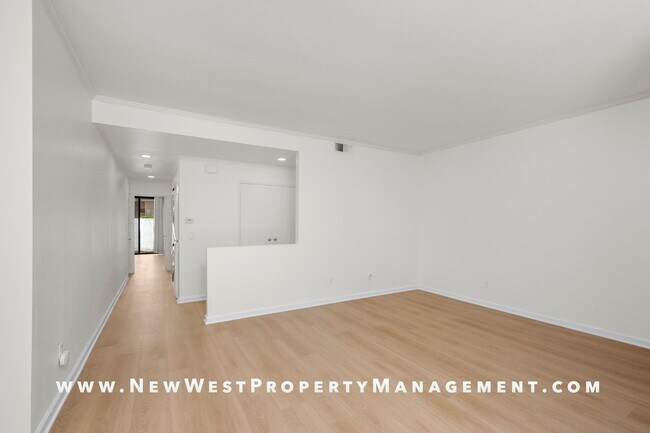 Building Photo - Lovely Marina District 2-bedroom at Park R...