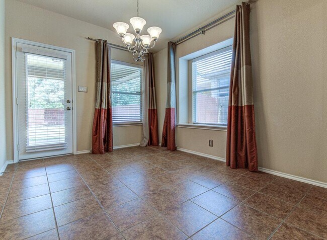 Building Photo - 307 Riverine Way