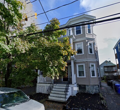 Building Photo - 44 Easton St