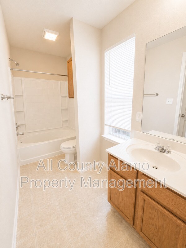 Building Photo - 4919 Celtic Cor