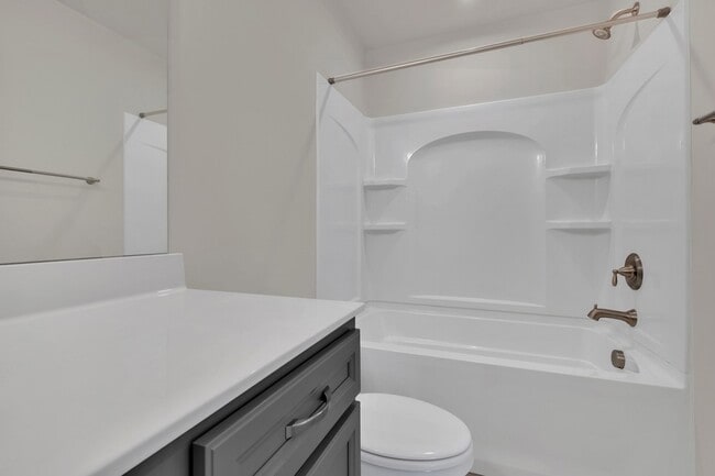 Building Photo - 5084 Dayflower Dr
