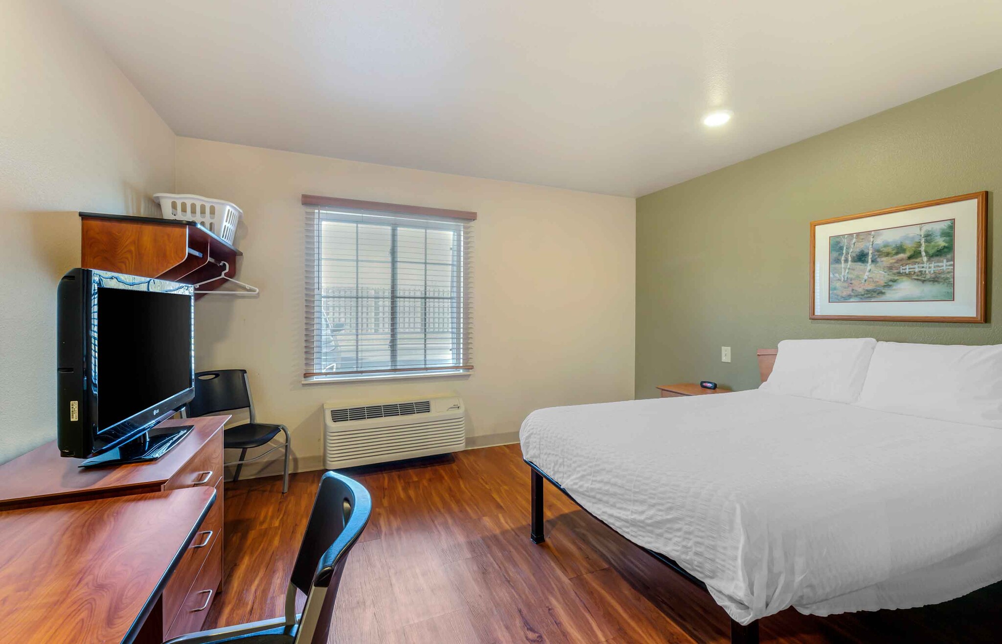 Building Photo - Furnished Studio-Cleveland - Mentor