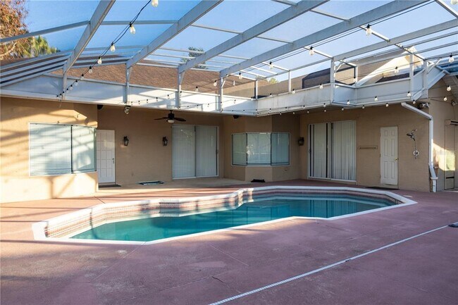 Building Photo - 4710 Hearthside Dr