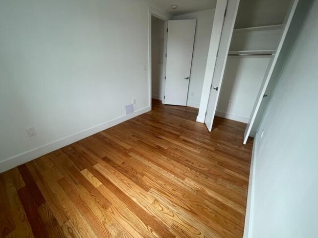 Building Photo - 1 bedroom in BRONX NY 10457