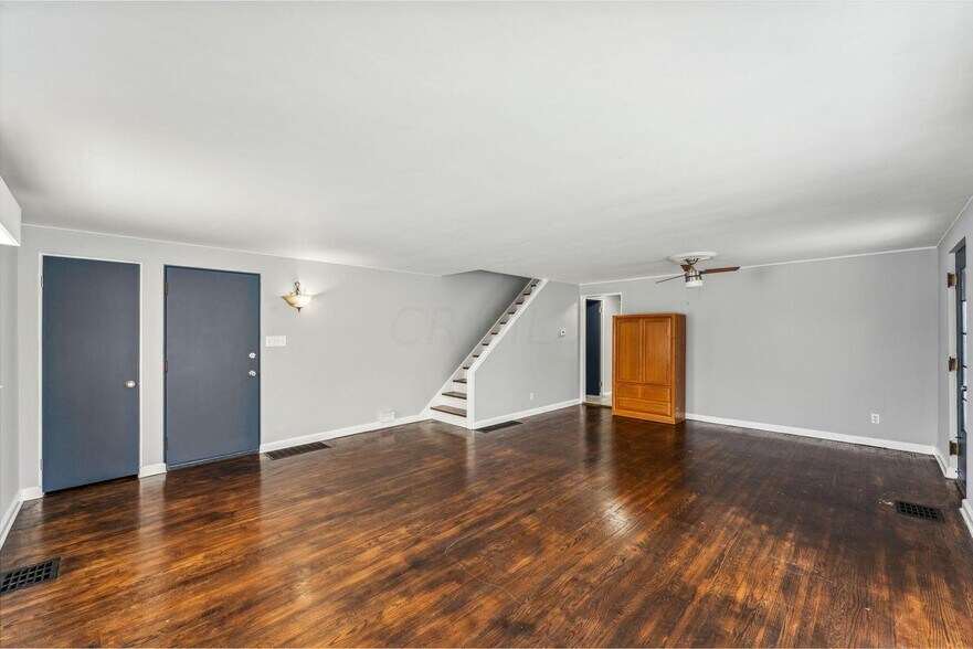 Building Photo - 672 Sheridan Ave