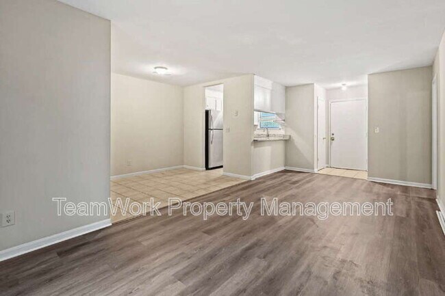 Building Photo - 121 Canvasback Dr