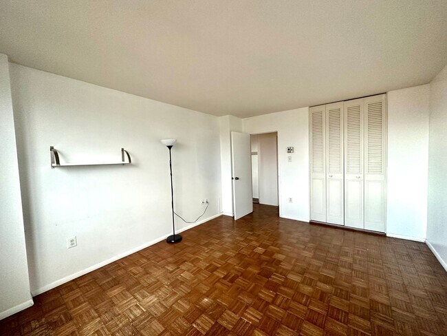 Building Photo - Charming 1 Bedroom/1 Bathroom Condo in Charles Village, Baltimore, MD!