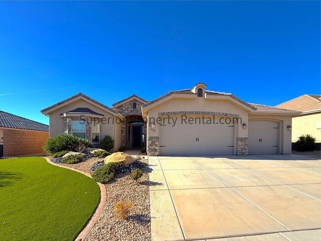 Primary Photo - Gorgeous 3 bed, 3.5 bath 3 car garage home with views