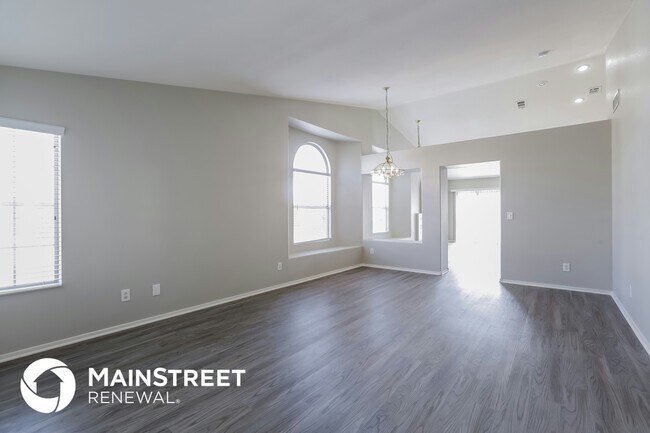 Building Photo - 3428 Steppe St