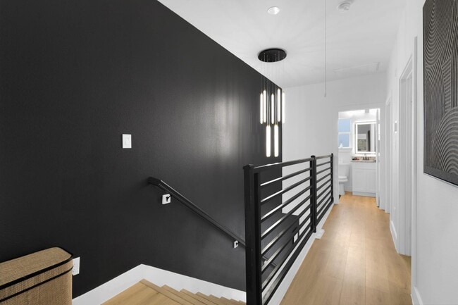 Building Photo - 6726 Dumble St