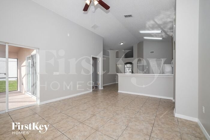 Building Photo - 1122 Liberty Hall Dr