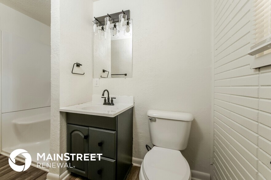 Building Photo - 607 Hamblen Rd