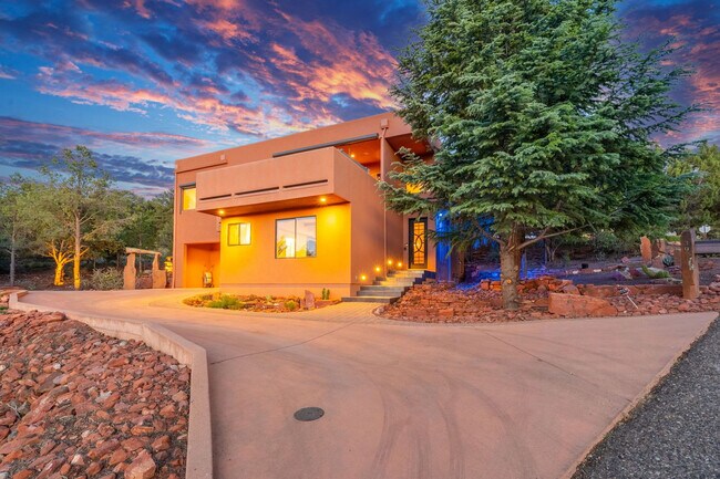 Building Photo - 30 Sycamore Canyon Rd