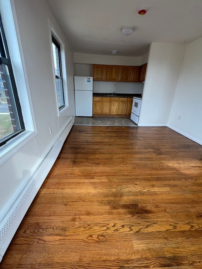 Building Photo - 185 Palisade Ave