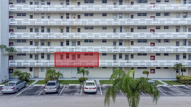 Building Photo - 3030 Marcos Dr