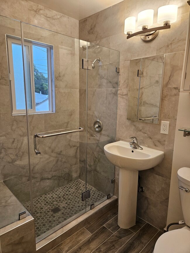 Building Photo - 1846 Scott Rd