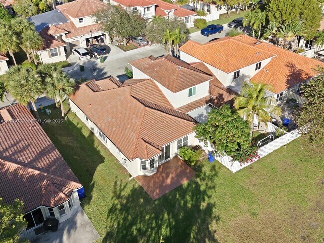 Building Photo - 865 NW 132nd Ave