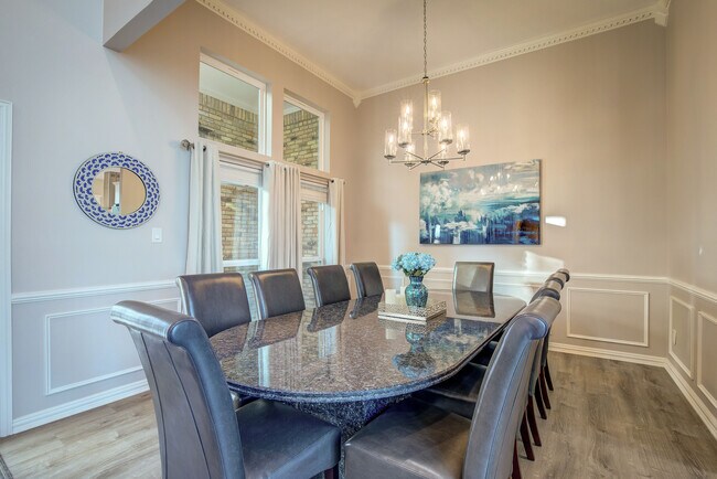 Building Photo - 8606 Columbia Dr