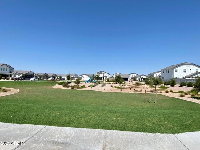 Building Photo - 512 E Bamboo Ln
