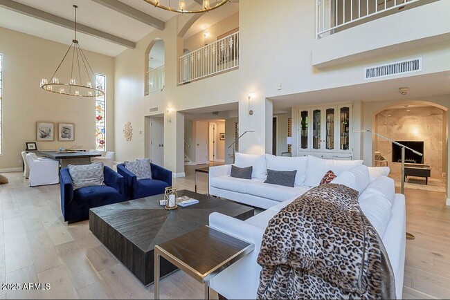 Building Photo - 8602 E Vista Del Lago