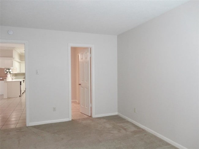Building Photo - 6618 Preston Trail Dr