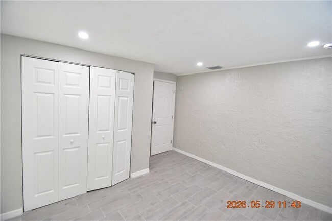 Building Photo - 4060 N Little Hawk Point
