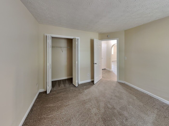 Building Photo - 116 Whirlaway Dr