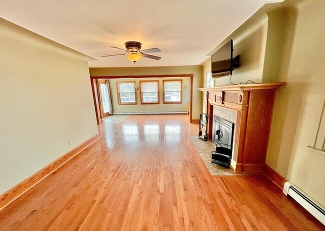 Building Photo - 37697 Mast Ct