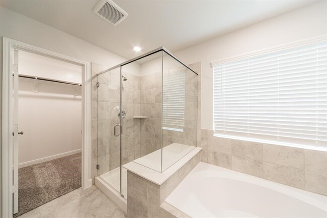 Building Photo - 24907 Prairie Briar Cir