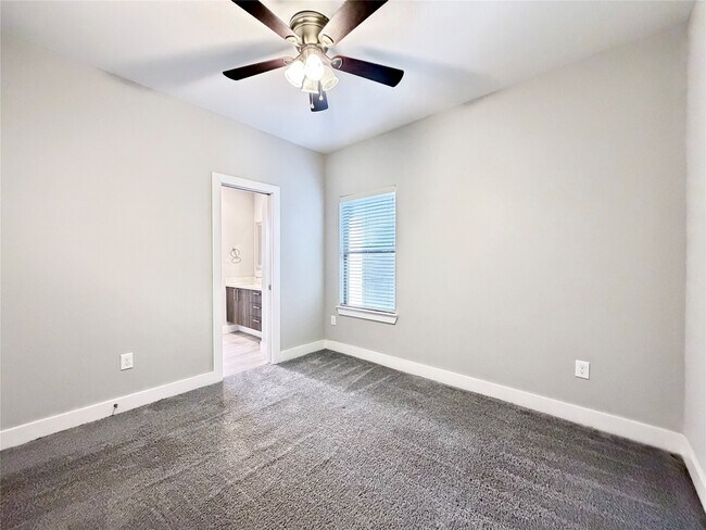 Building Photo - 8404 Safeguard St