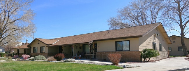 Primary Photo - Silverada Manor