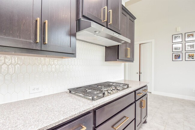 Building Photo - 8906 Luddenham Lilac Ln