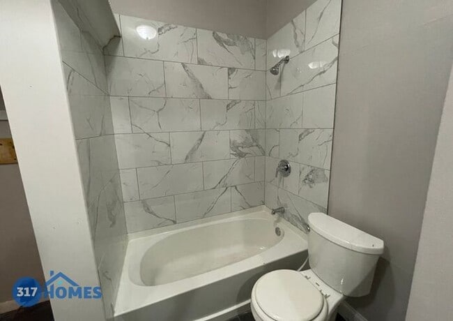 Building Photo - Completely renovated 2 bedroom 1 bath Dupl...