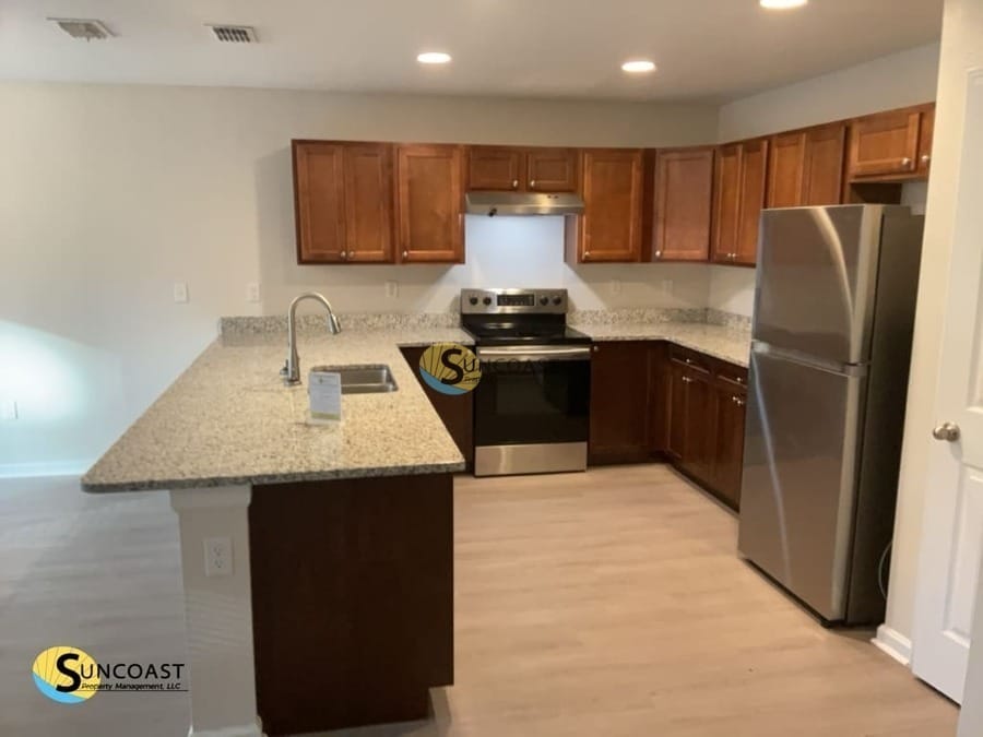 Building Photo - 8478 Seville Ave