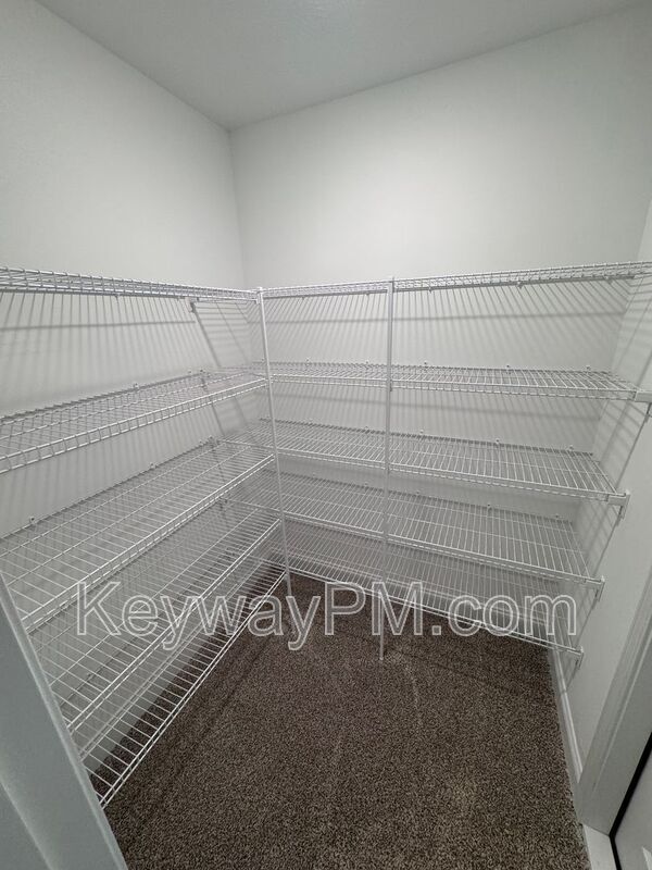 Building Photo - 2047 Denmark Ave SE