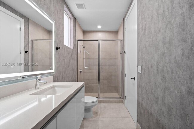 Building Photo - 7534 NW 98th Ave