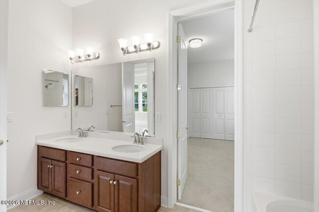 Building Photo - 743 E Dorchester Dr