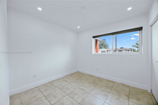 Building Photo - 3230 NW 171 Terrace
