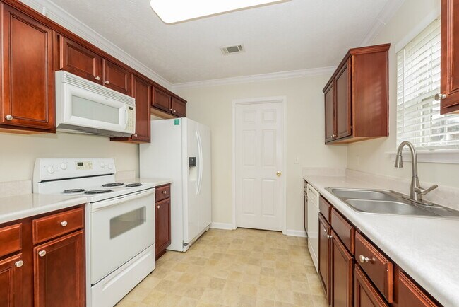 Building Photo - 294 Davids Way