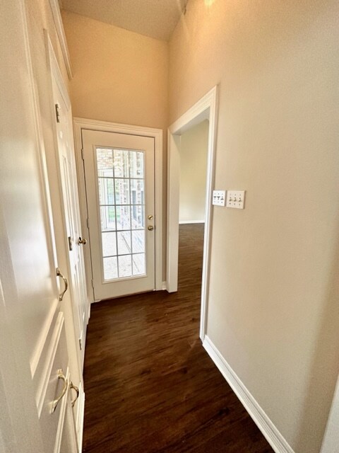 Building Photo - 513 Telluride Dr