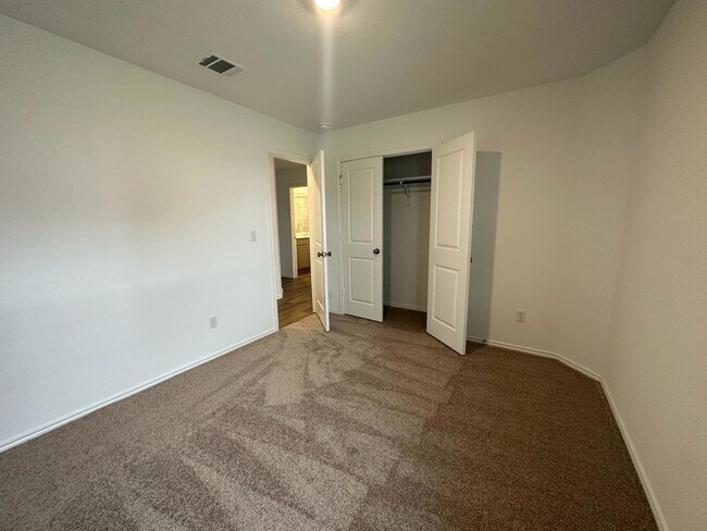 Building Photo - 346 Carmello