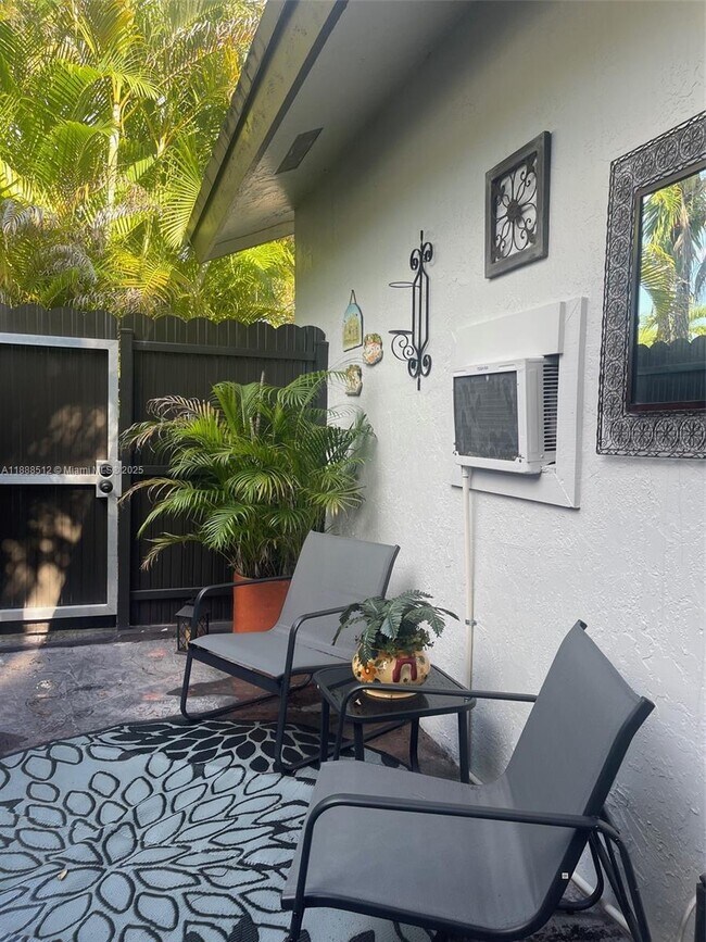 Building Photo - 10742 SW 138th Pl
