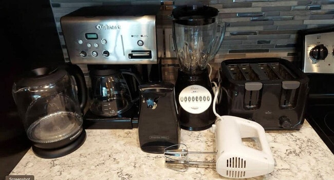 Building Photo - 466 Captiva Dr