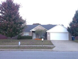 Building Photo - 3913 SW Cherry Rd