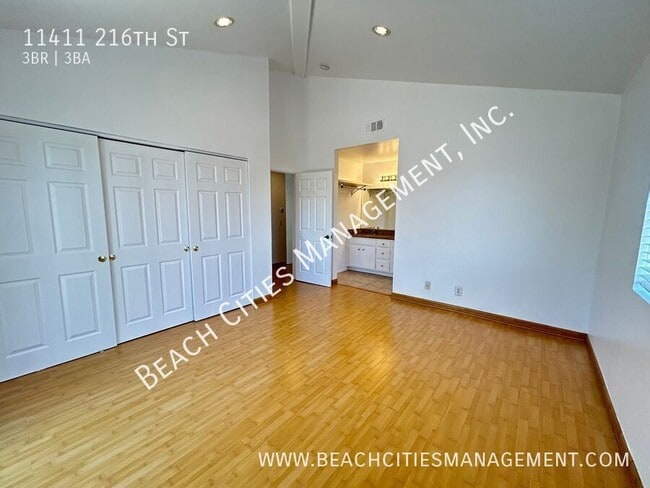Building Photo - 11411 216th St
